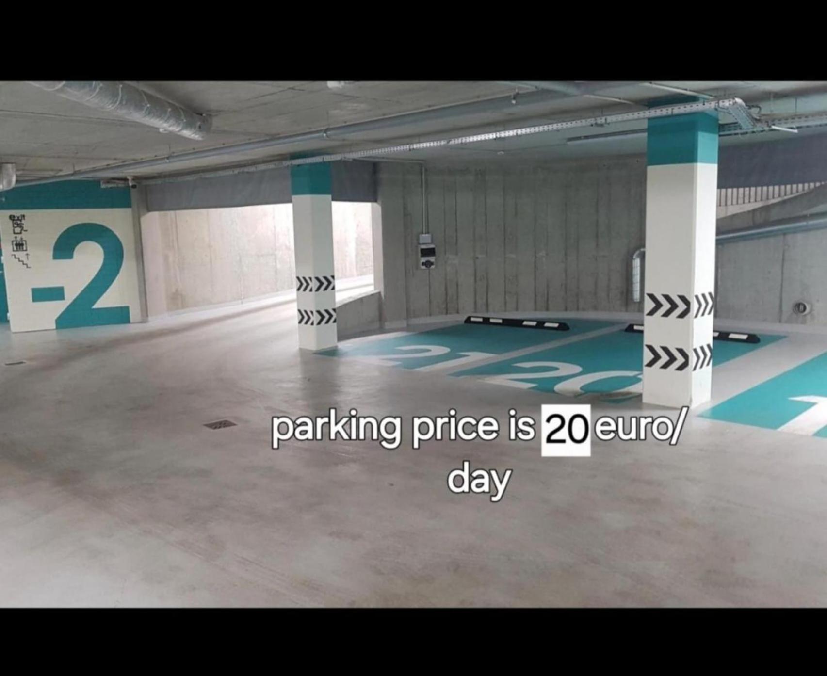 Happy Inn Classical Style, Self Check-In, Parking In The Underground Garage VNO Extérieur photo
